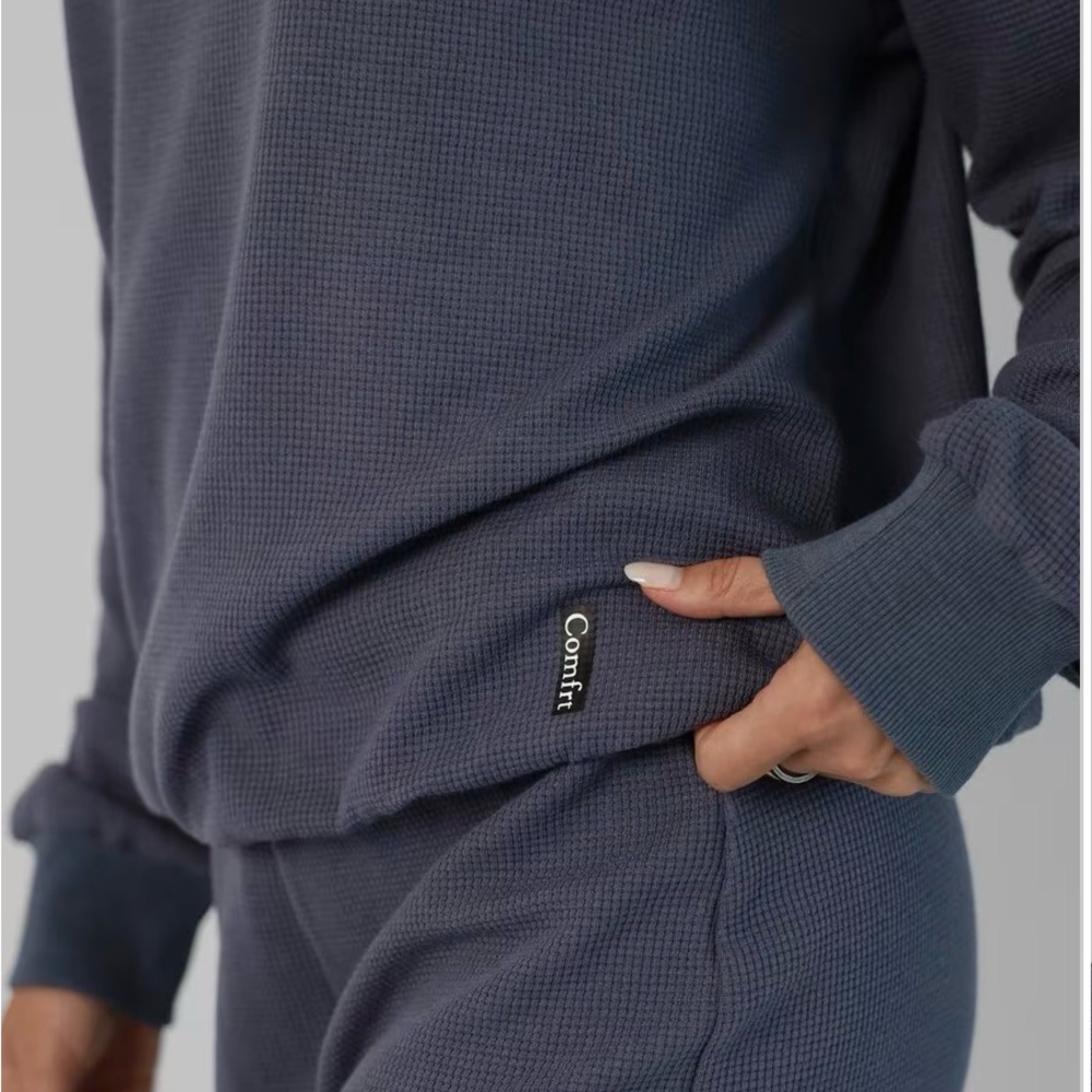 Comfrt Women's Blue Pajama Set